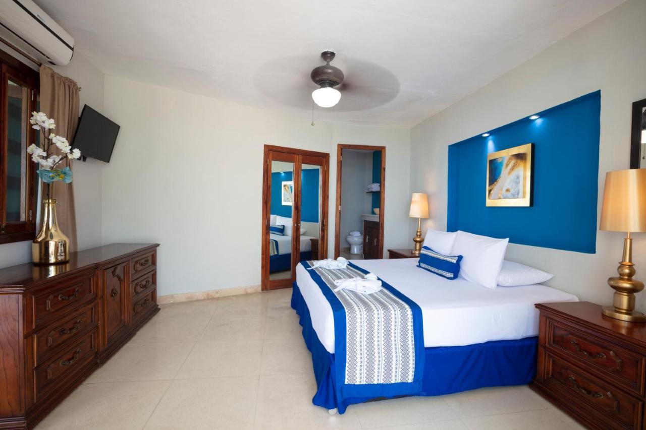 Blue Chairs Beachfront Resort Puerto Vallarta - Adults Only Kültér fotó