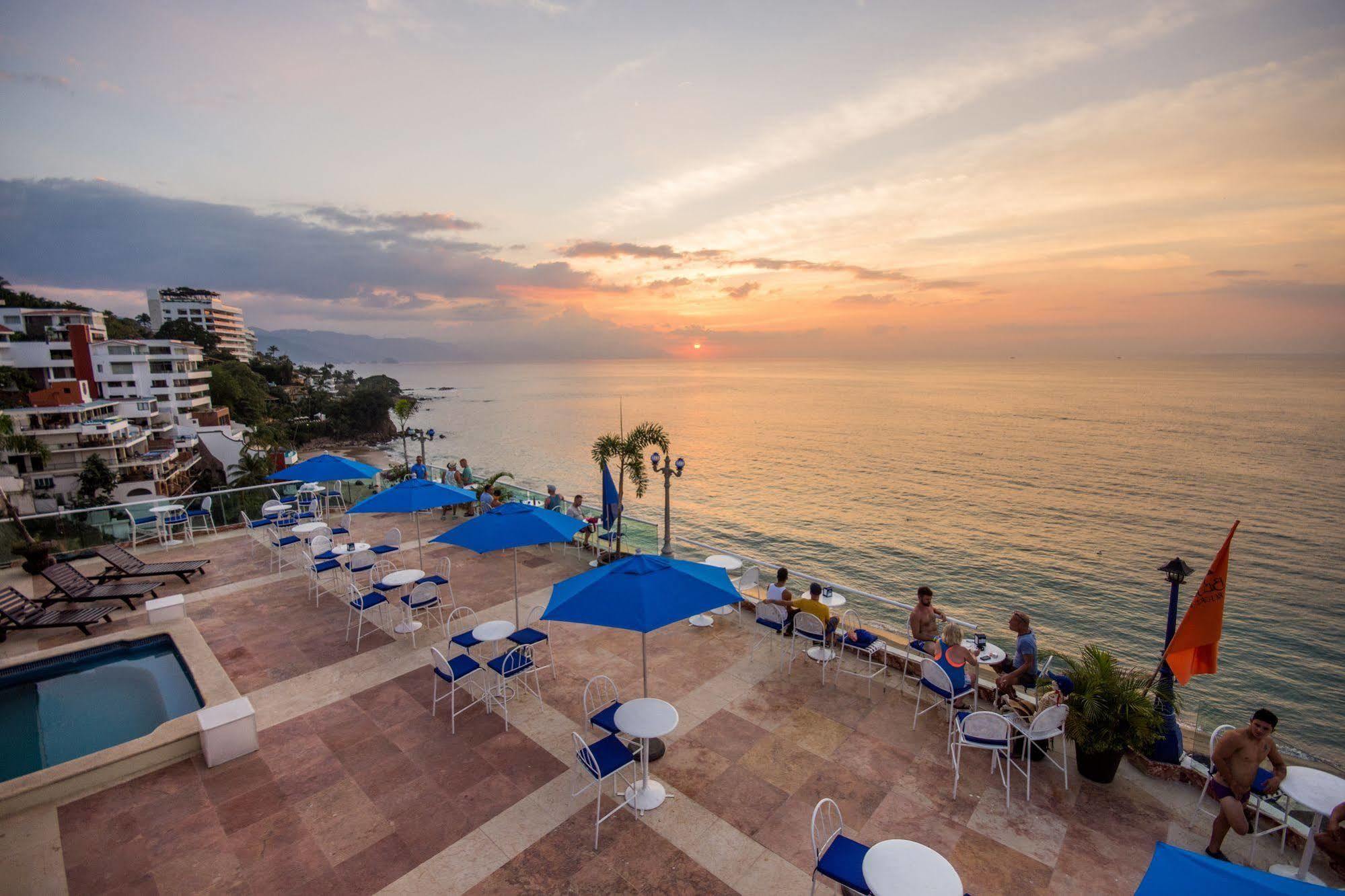 Blue Chairs Beachfront Resort Puerto Vallarta - Adults Only Kültér fotó